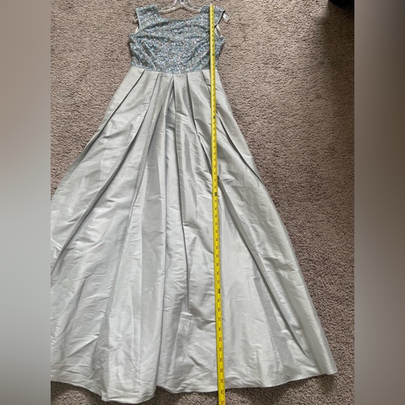 Gorgeous Aidan Mattox Prom Wedding Evening Gown Blue Gray Sequins Beads Size 4 - Picture 15 of 16